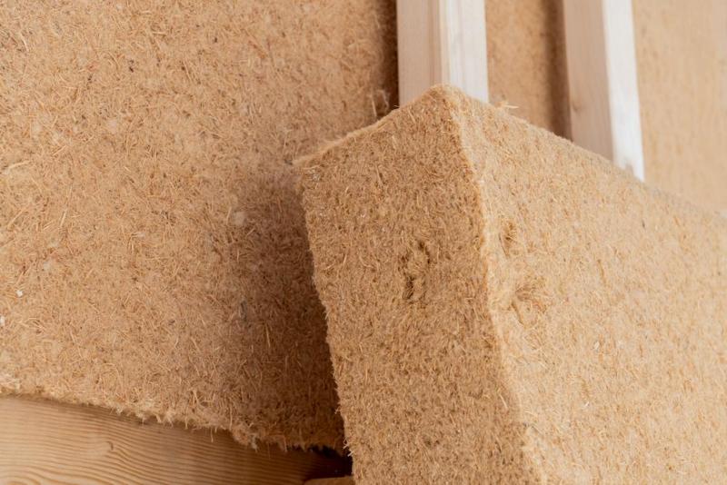 Comment bien isoler phoniquement une maison ancienne &agrave; Pac&eacute; ?